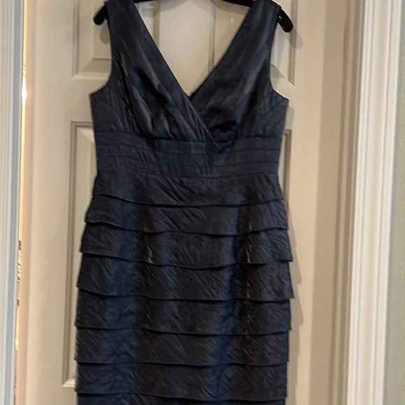 HP🎉NWOT Gorgeous Adriana Papell cocktail dress. Blue shimmer like a night sky. - Picture 5 of 14
